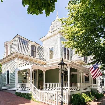The Swain House At 21 Broad Hotel